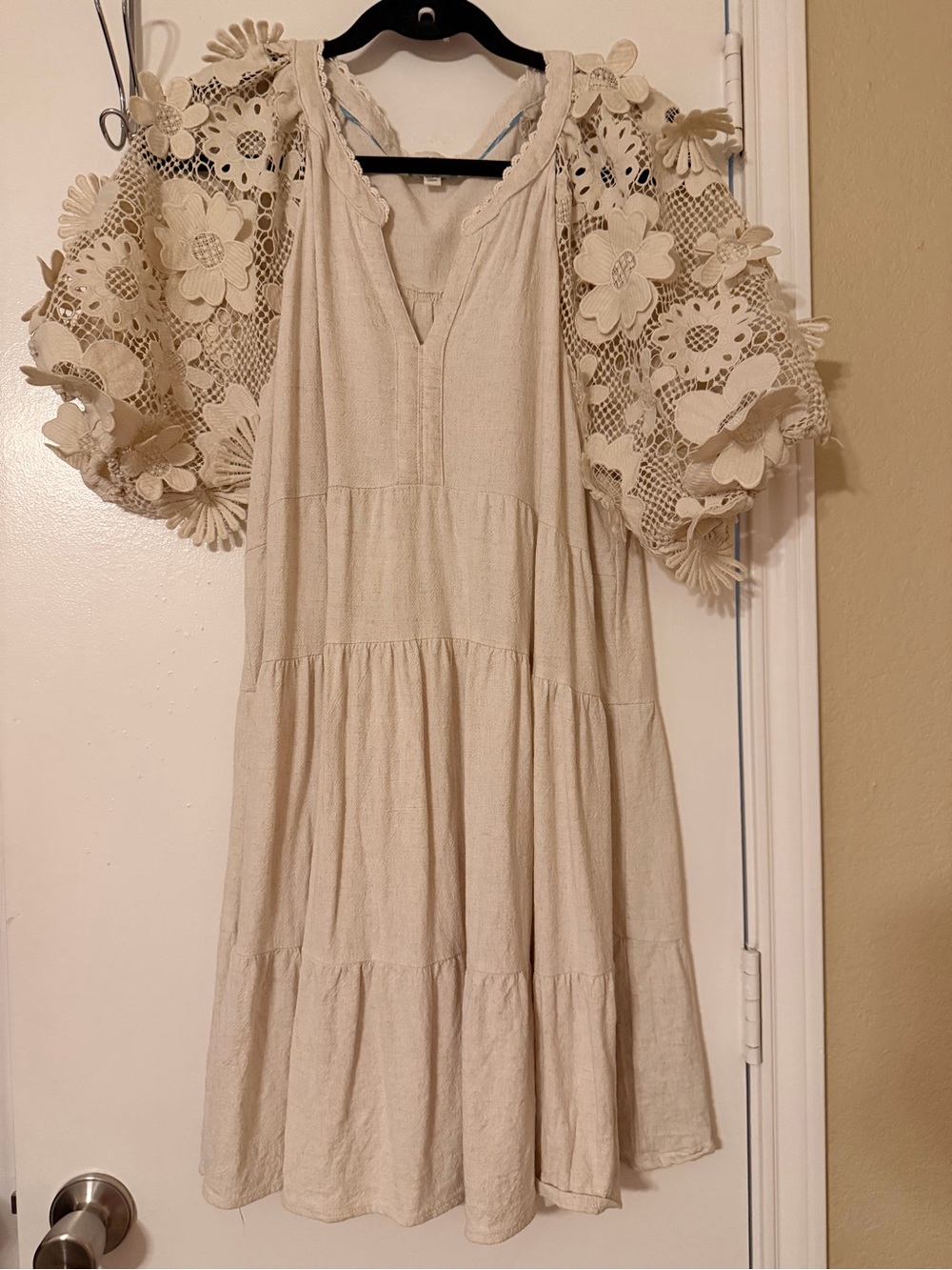 Umgee Cream Crochet Sleeve Tiered linen-blend Dress